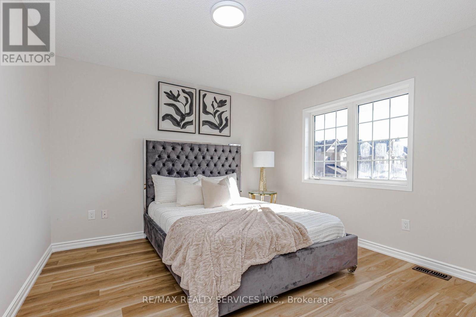 37 Skelton Crescent, Ajax, ON photo 32