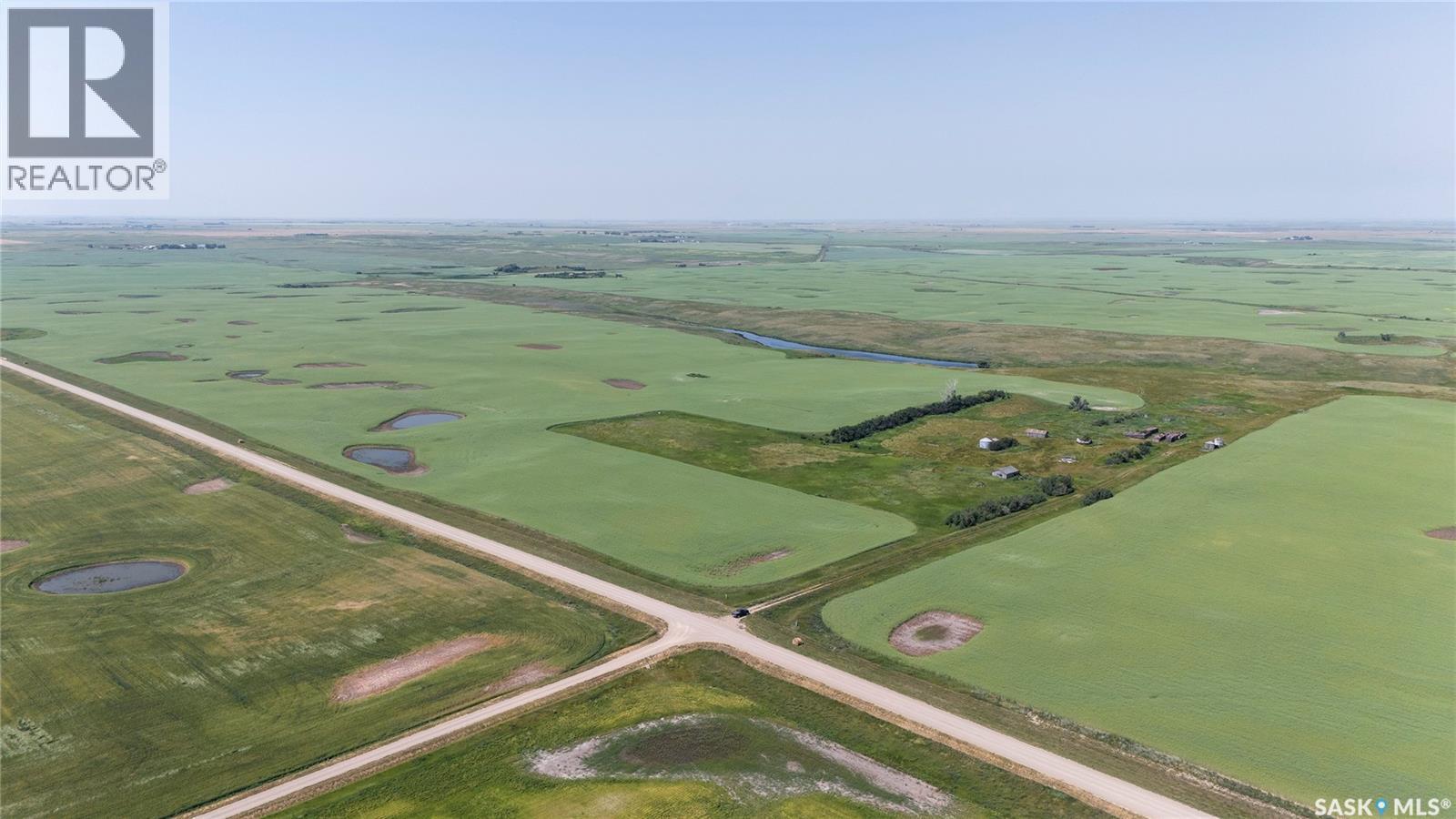 4.8 Quarters of Grainland Near Dilke, SK (Flavel), Dilke — photo 7