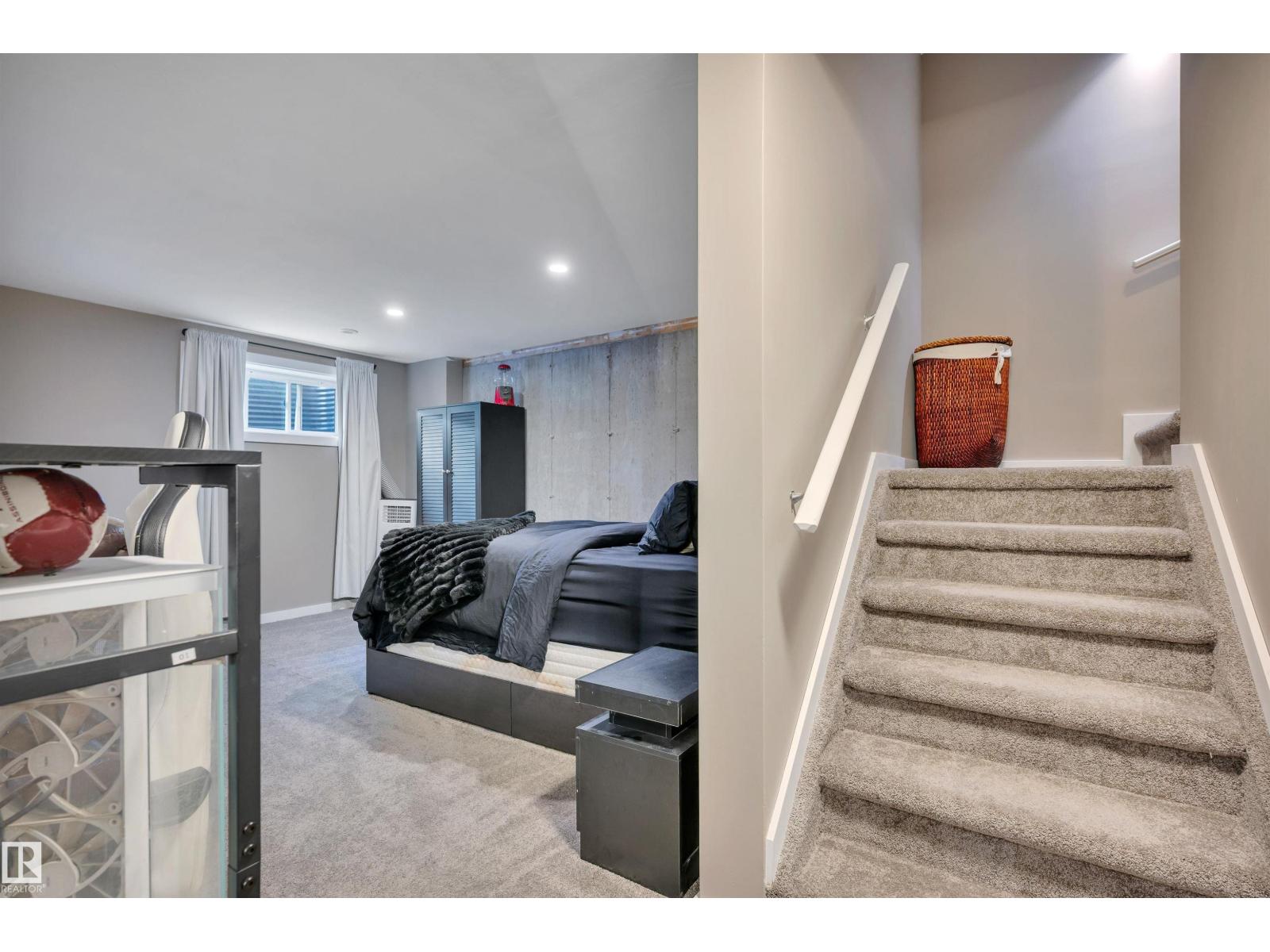 #91 219 Charlotte Way, photo 38