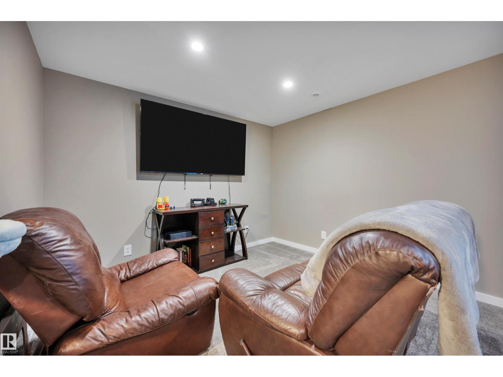 #91 219 Charlotte Way, photo 42