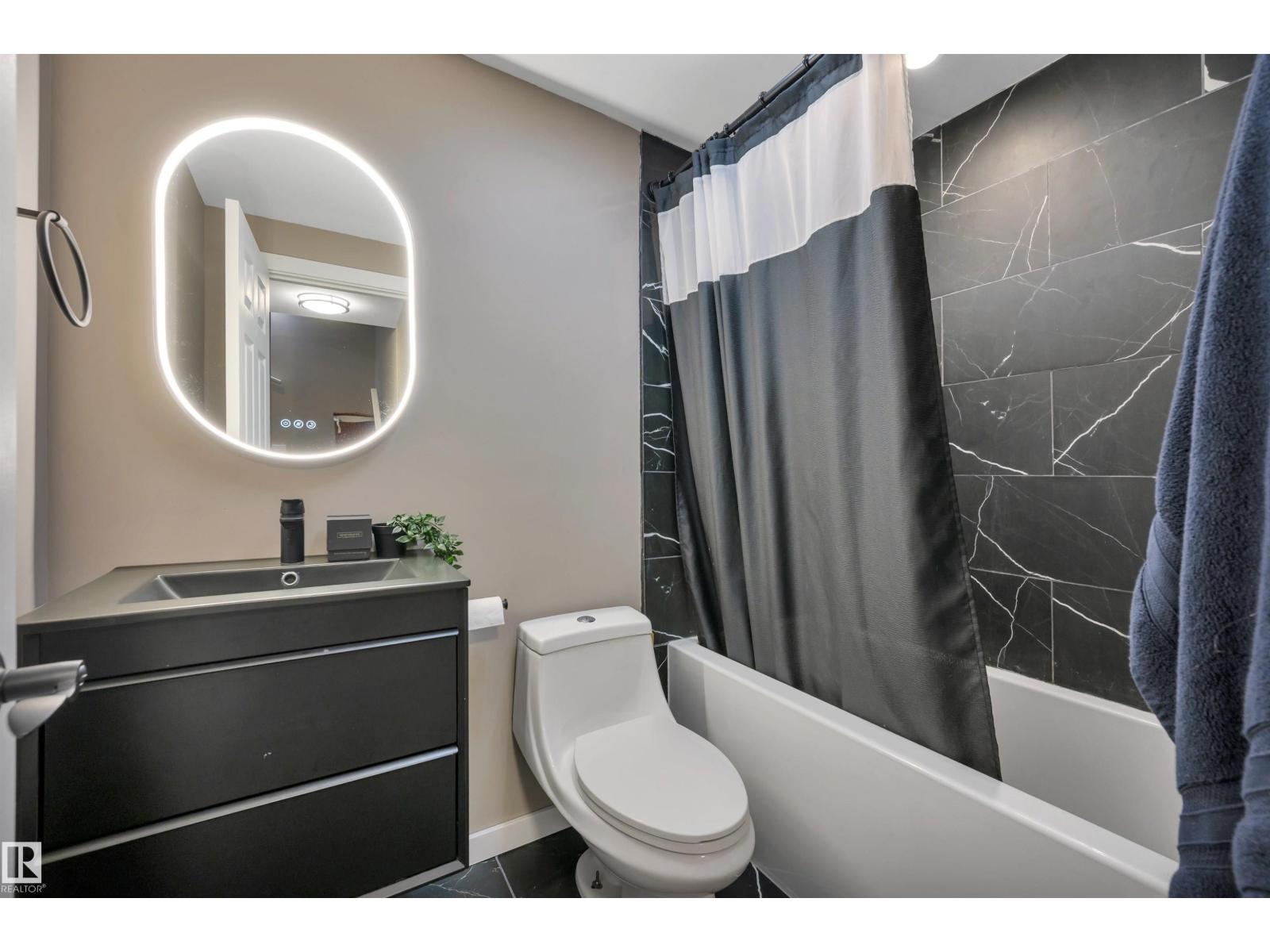#91 219 Charlotte Way, photo 44