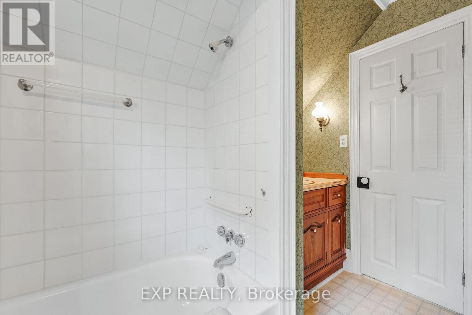 9 Turner Street, Georgina, ON photo 33