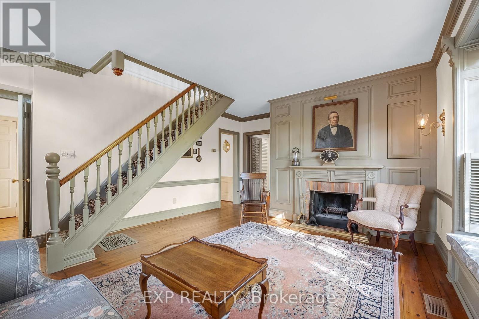 9 Turner Street, Georgina, ON photo 6