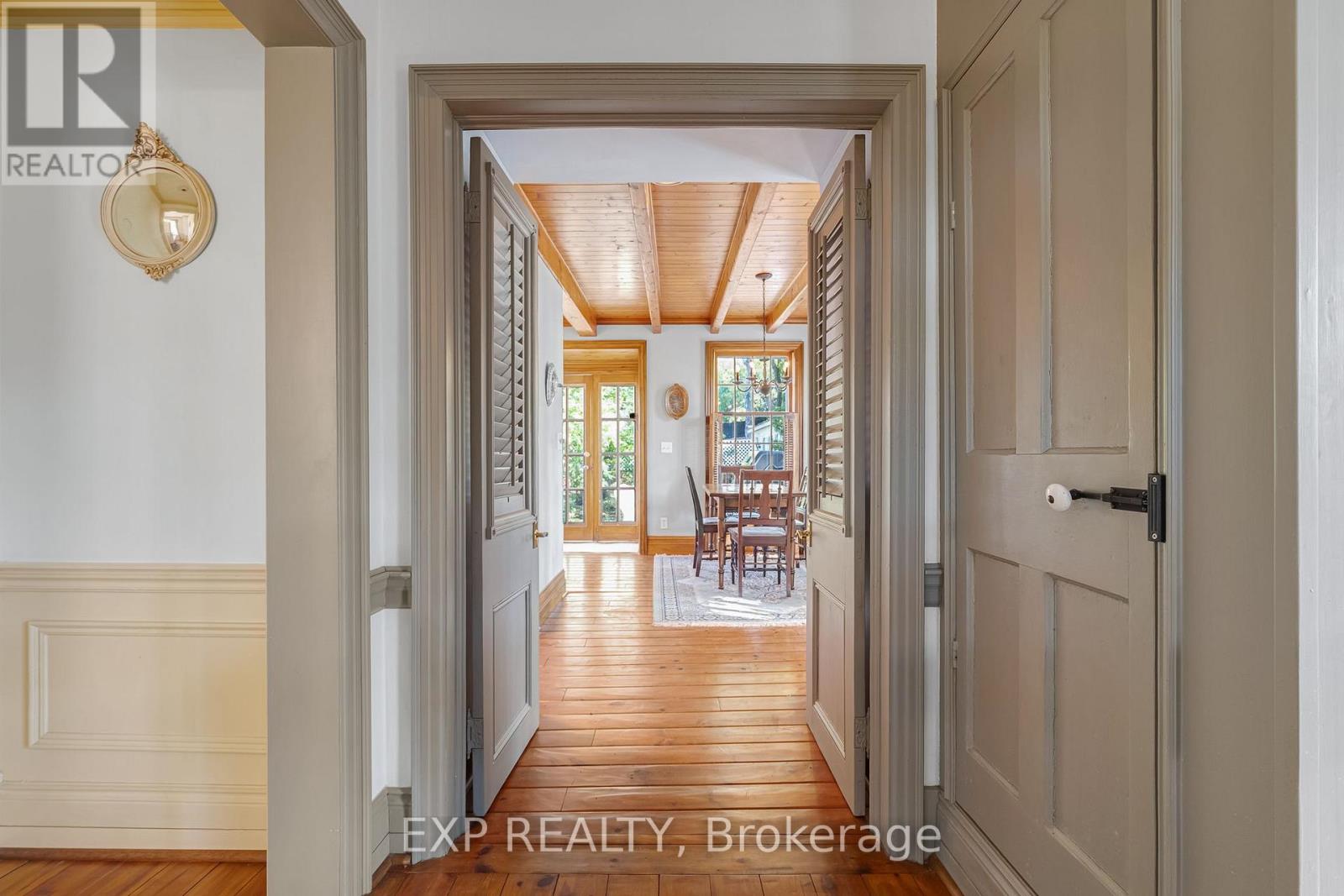 9 Turner Street, Georgina, ON photo 8