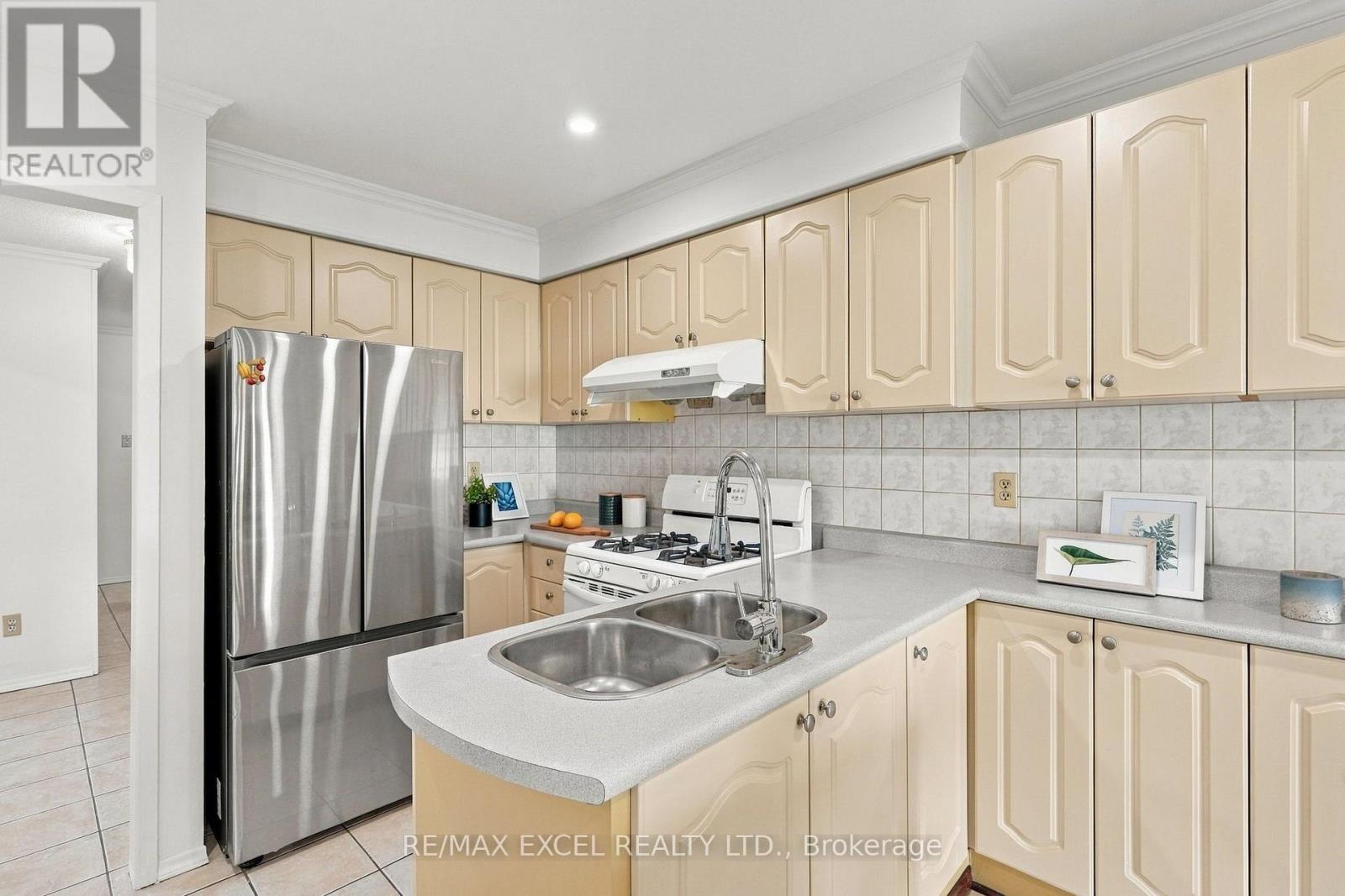 97 Tangmere Crescent, Markham, ON photo 15