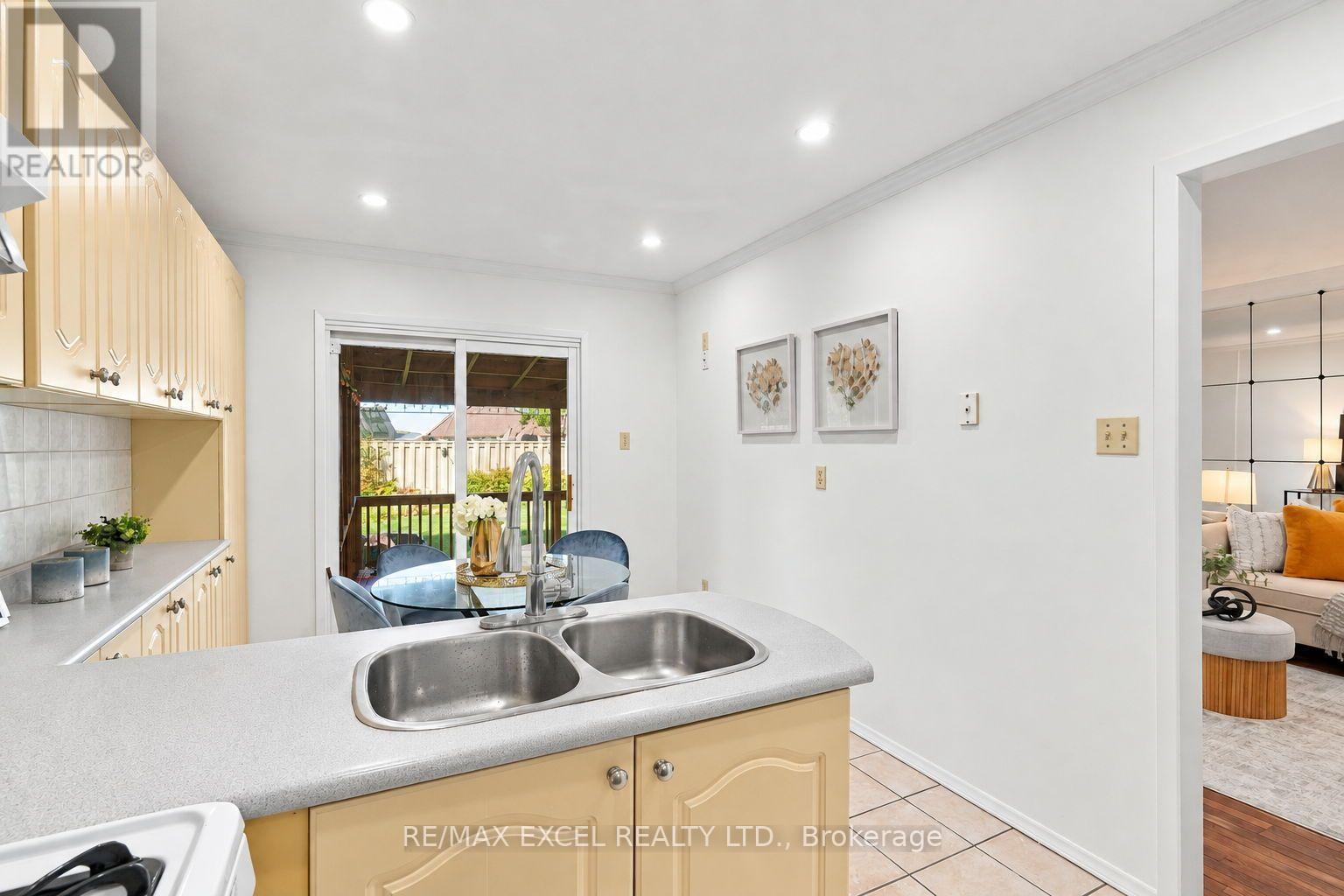 97 Tangmere Crescent, Markham, ON photo 19