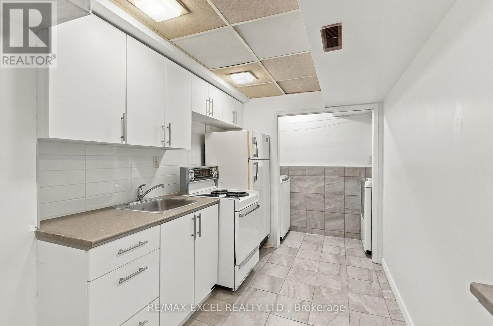 97 Tangmere Crescent, Markham, ON photo 48