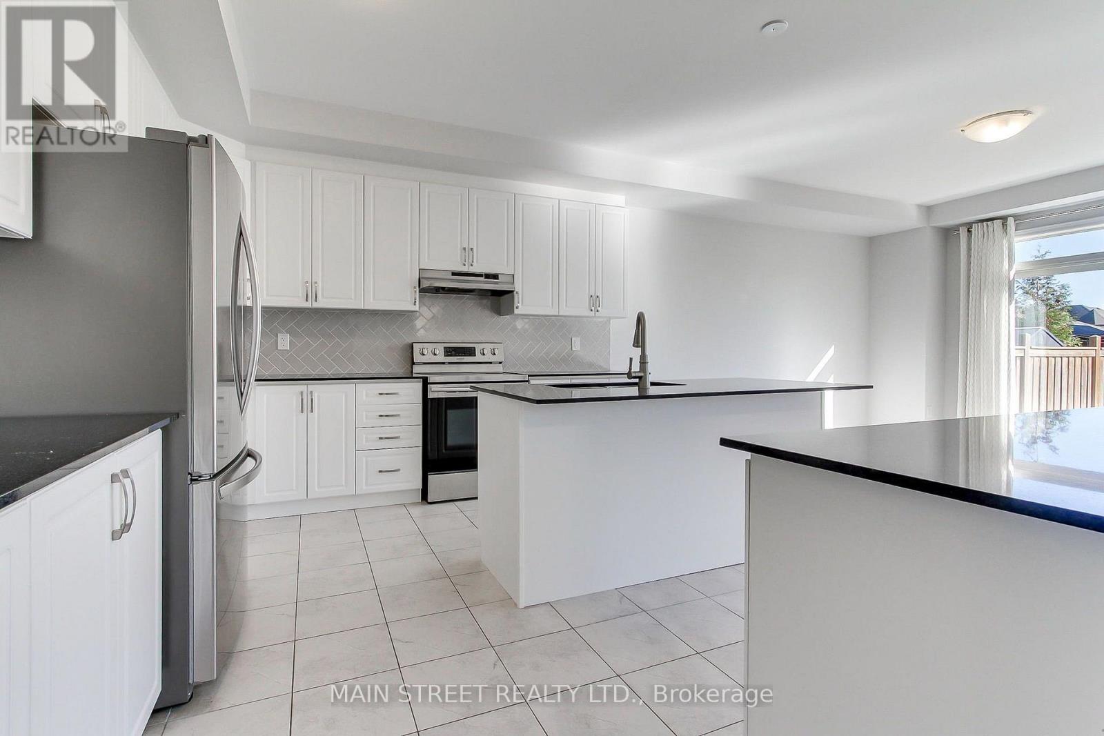 1283 Blackmore Street, Innisfil, ON photo 16