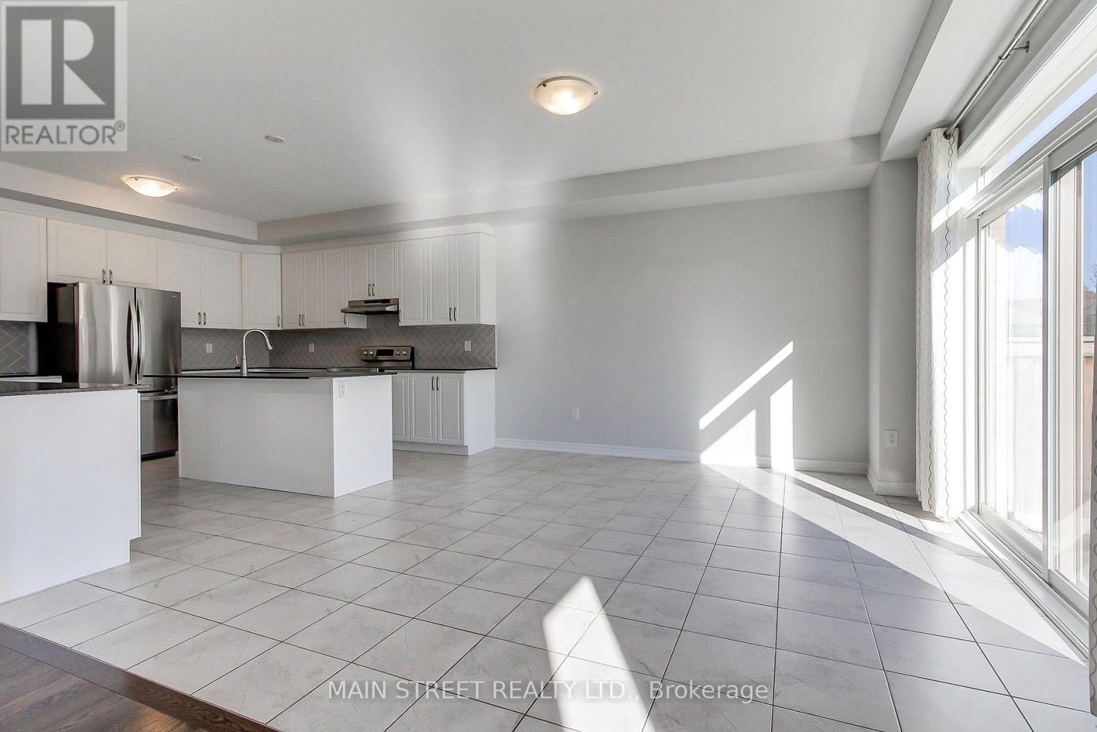 1283 Blackmore Street, Innisfil, ON photo 17