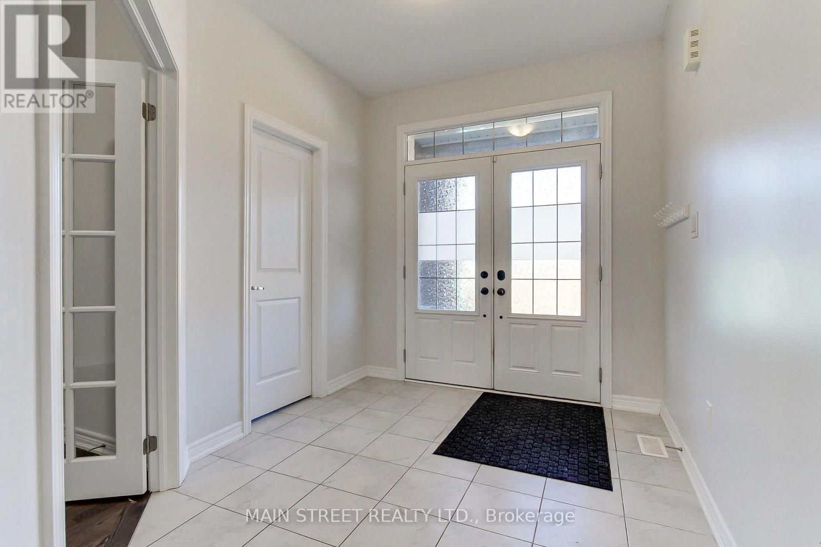 1283 Blackmore Street, Innisfil, ON photo 4
