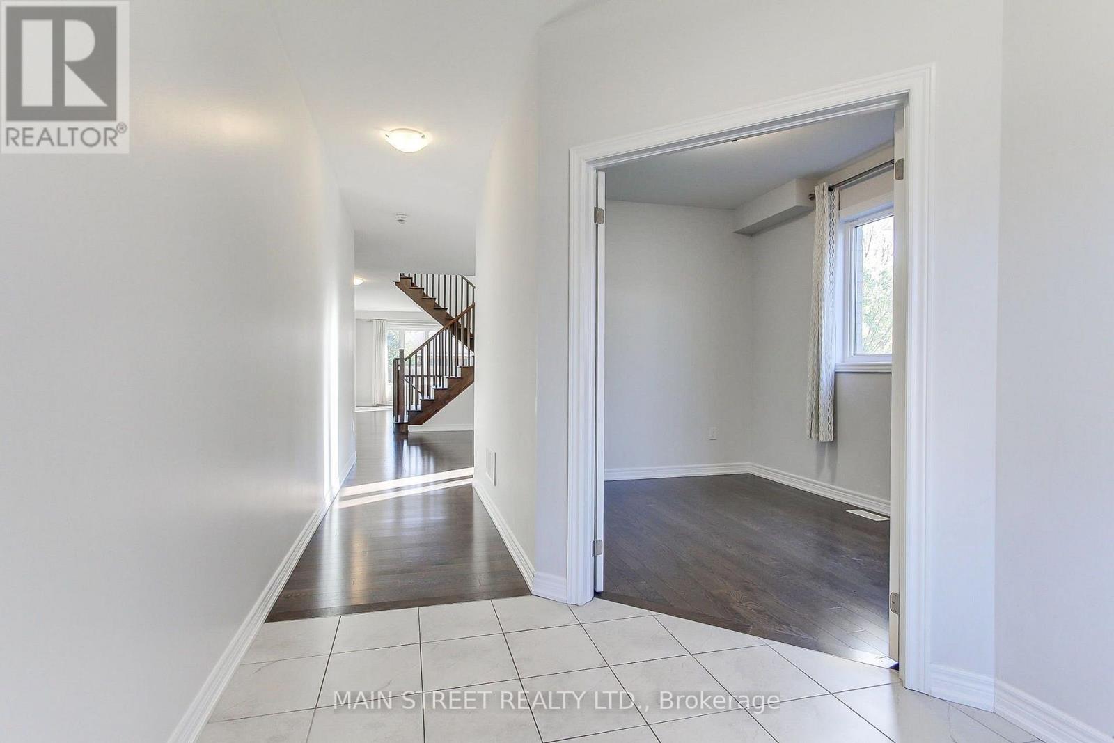 1283 Blackmore Street, Innisfil, ON photo 6