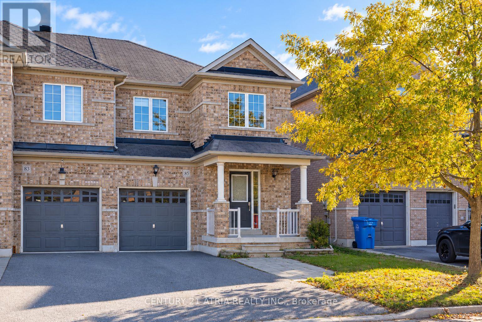 85 Vera Lynn Crescent, Whitchurch-Stouffville, ON photo 2