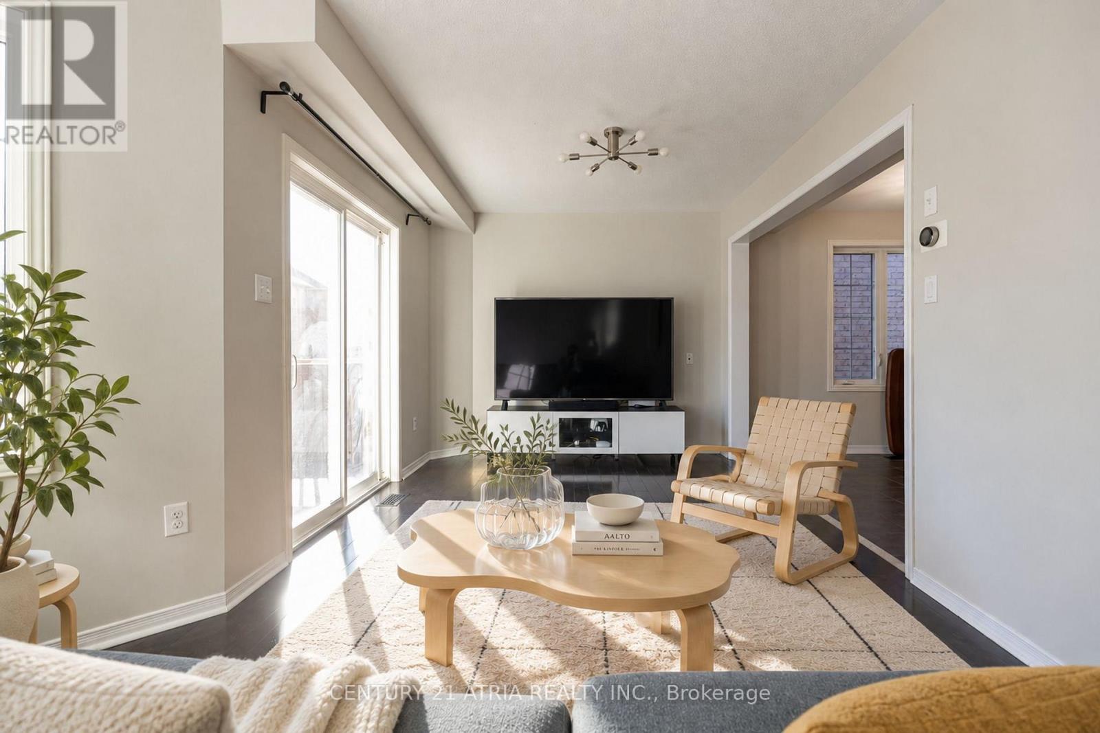 85 Vera Lynn Crescent, Whitchurch-Stouffville, ON photo 7