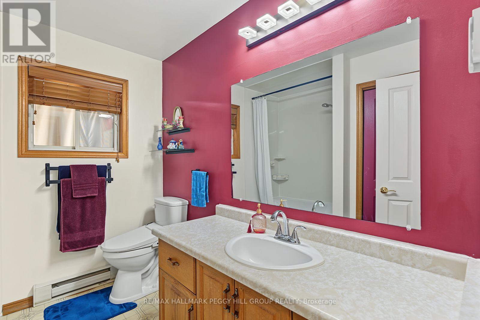 3346 McCarthy Drive, Clearview, ON photo 8