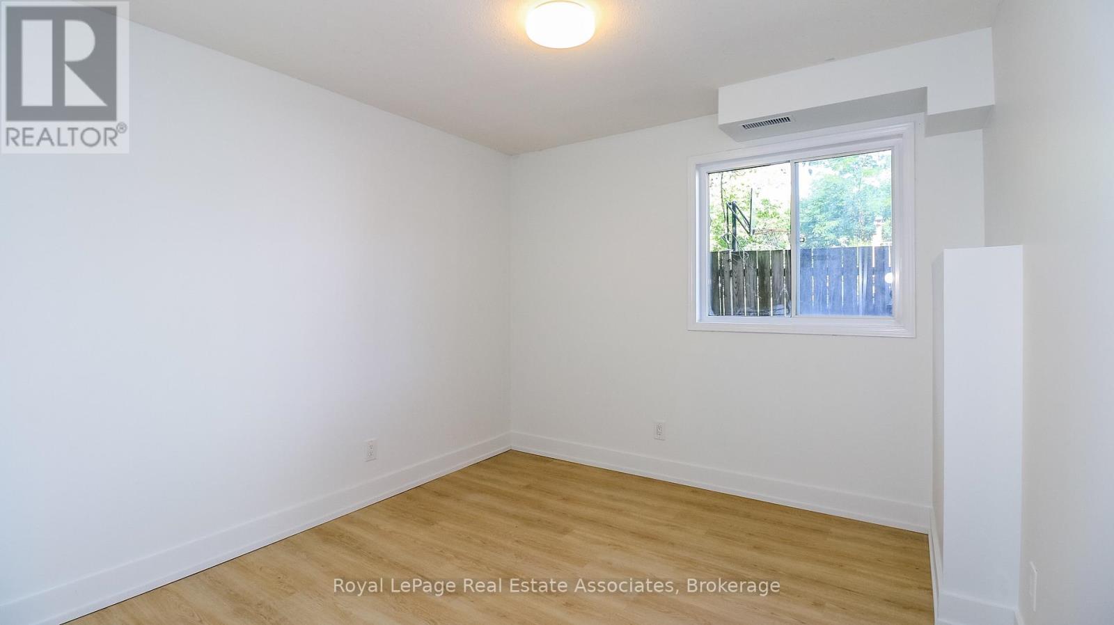 2 - 94 SANFORD STREET, Barrie (Sanford) — photo 6