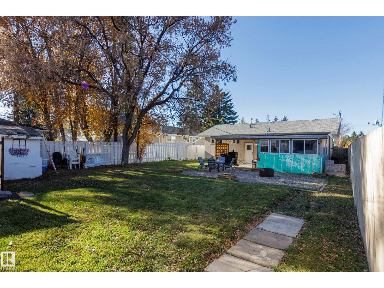 10541 153 ST NW, Edmonton — photo 35