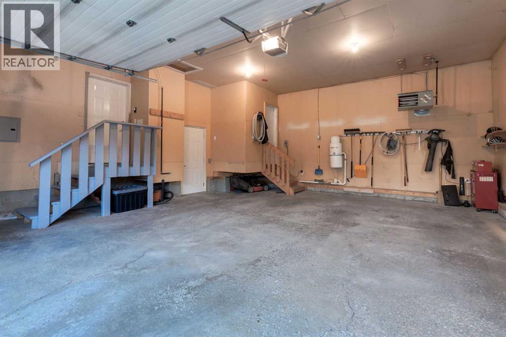 129 ROYAL Bay NW photo 38