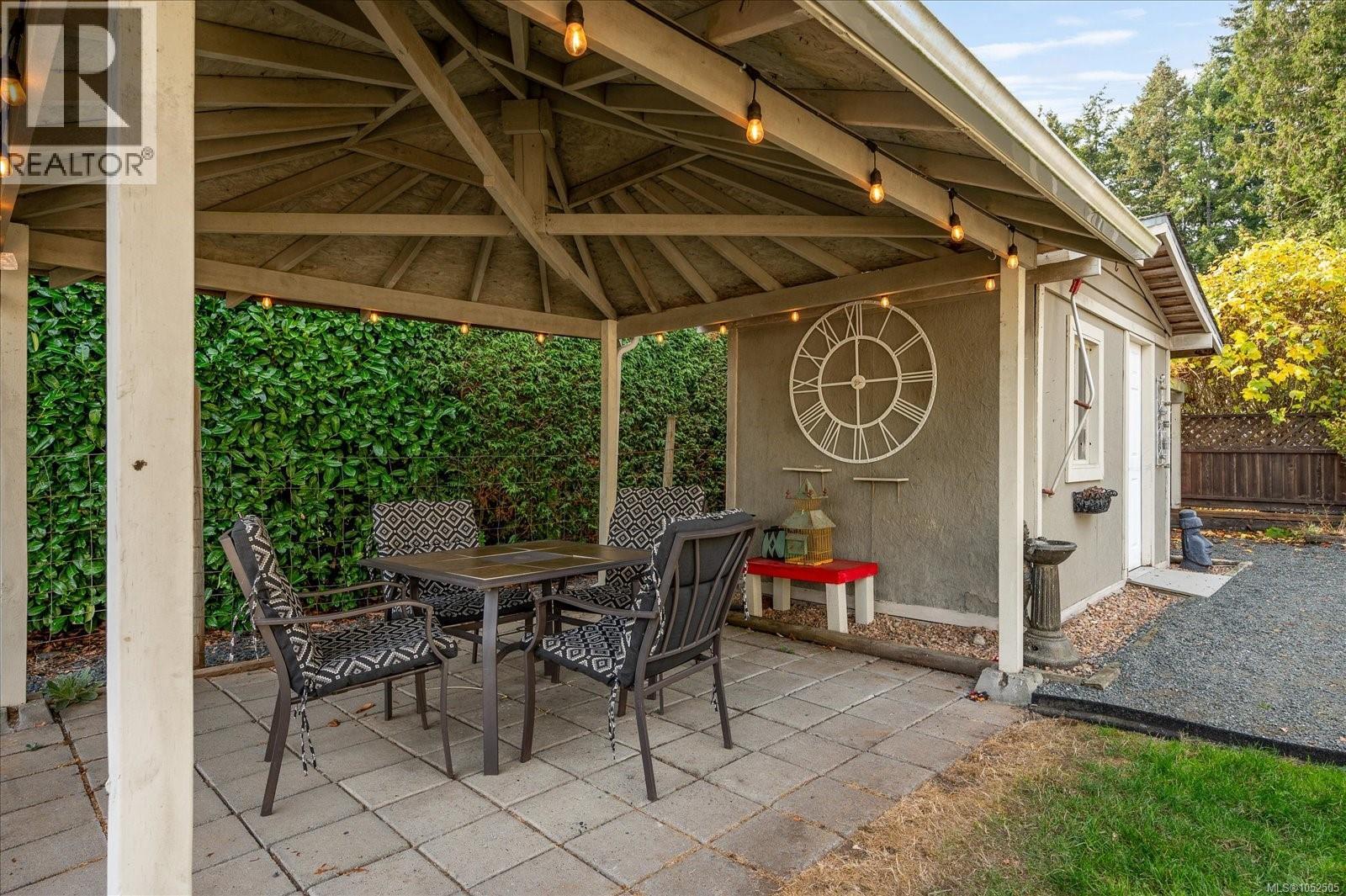 1800 Craig Dr - 37