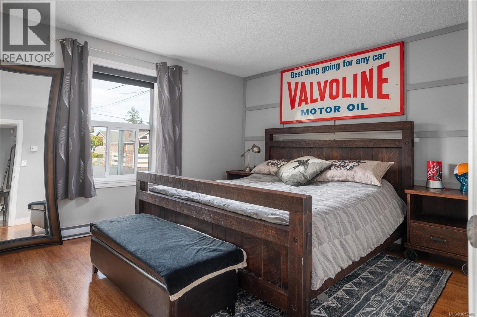 1800 Craig Dr - 24