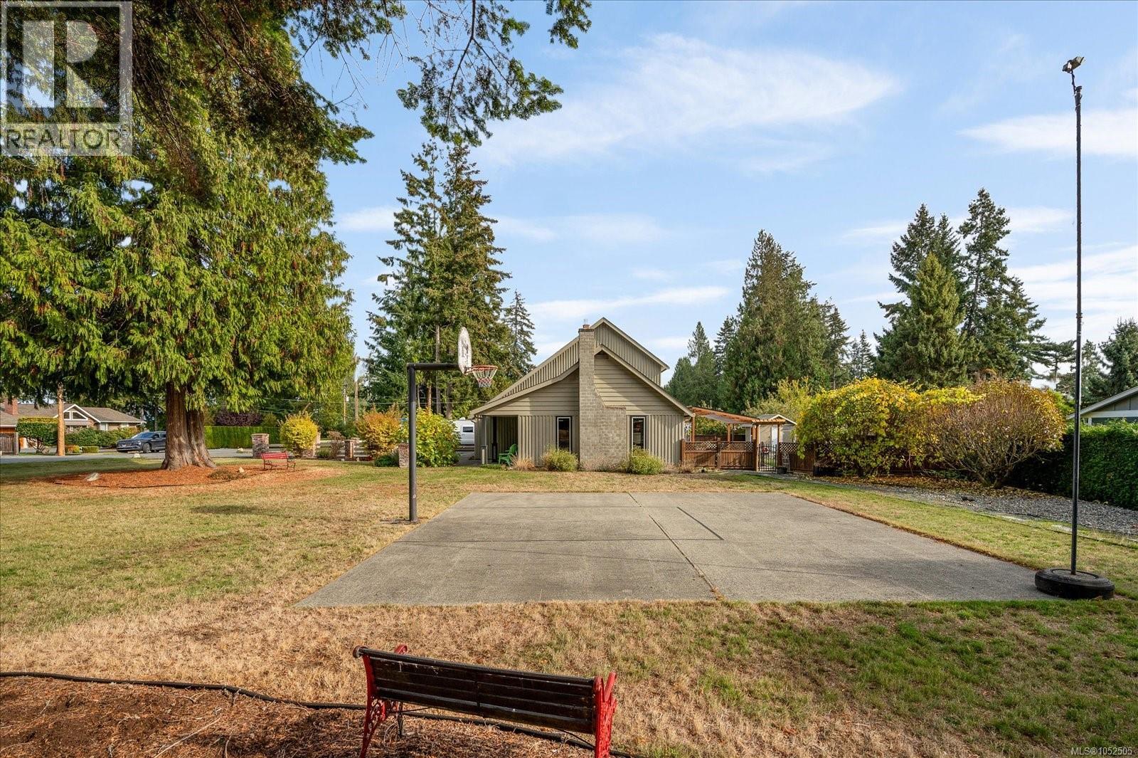 1800 Craig Dr - 46