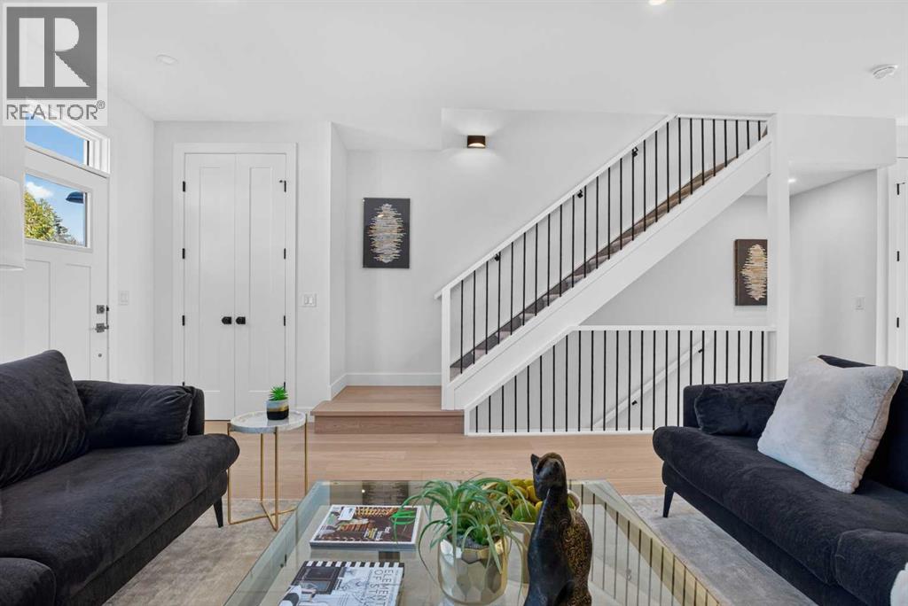 2234 44 Street NW photo 16