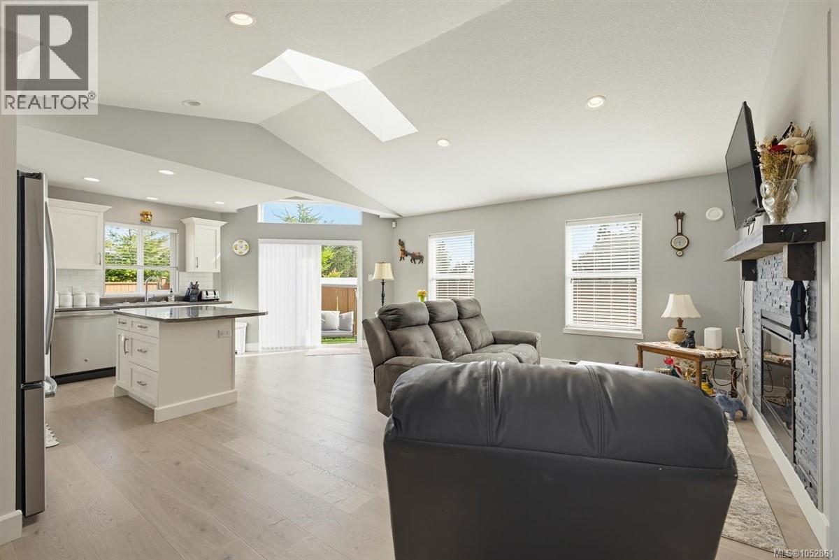 100 Carlo Pl, Nanaimo - Image 1