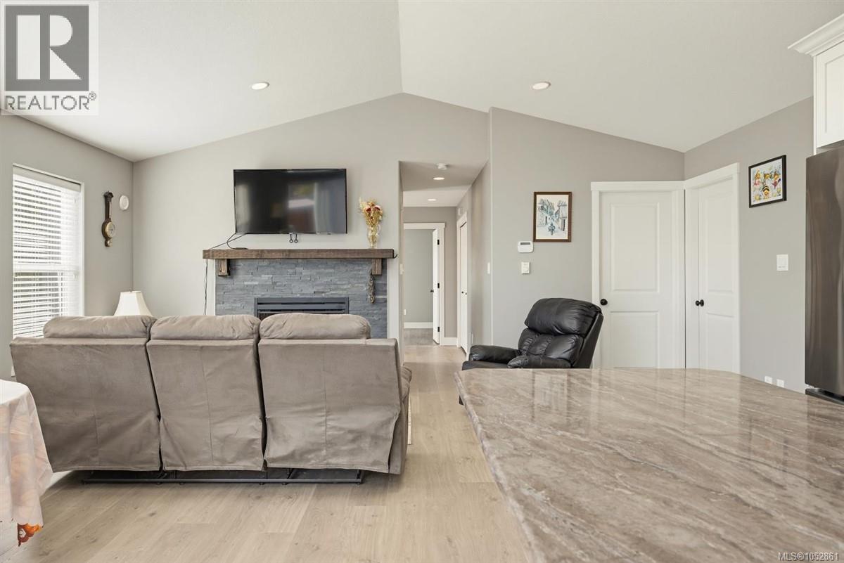 100 Carlo Pl, Nanaimo - Image 1