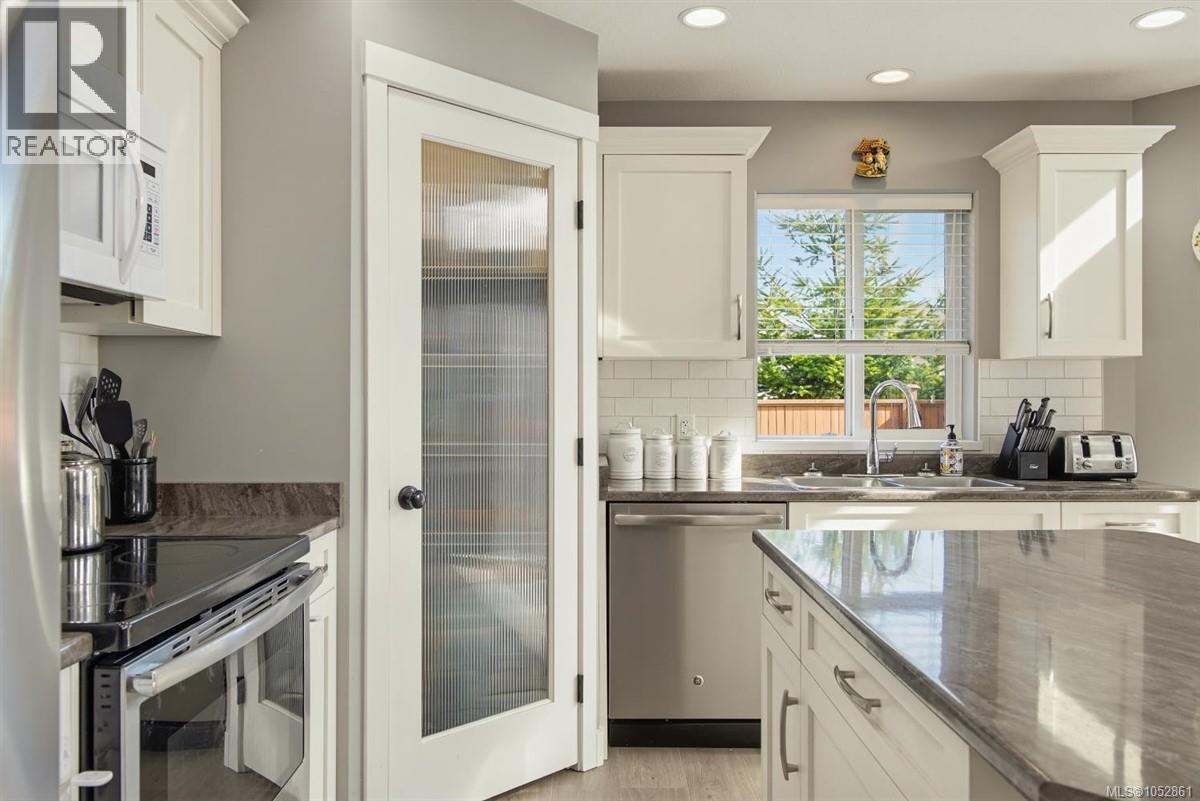 100 Carlo Pl, Nanaimo - Image 1
