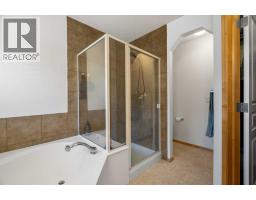 116 Tuscany Ravine Crescent Nw, Calgary, AB T3L2X2 Photo 19