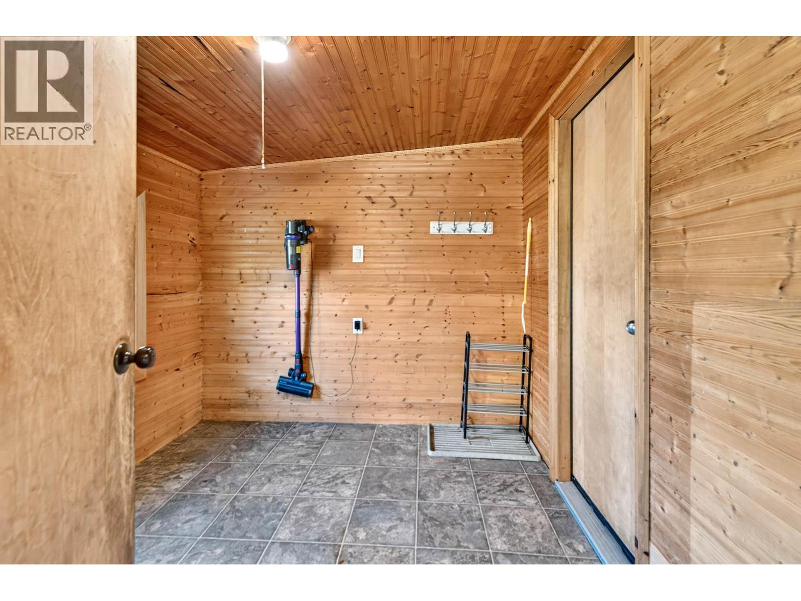 1720 DUNN LAKE Road, Clearwater - Image 1