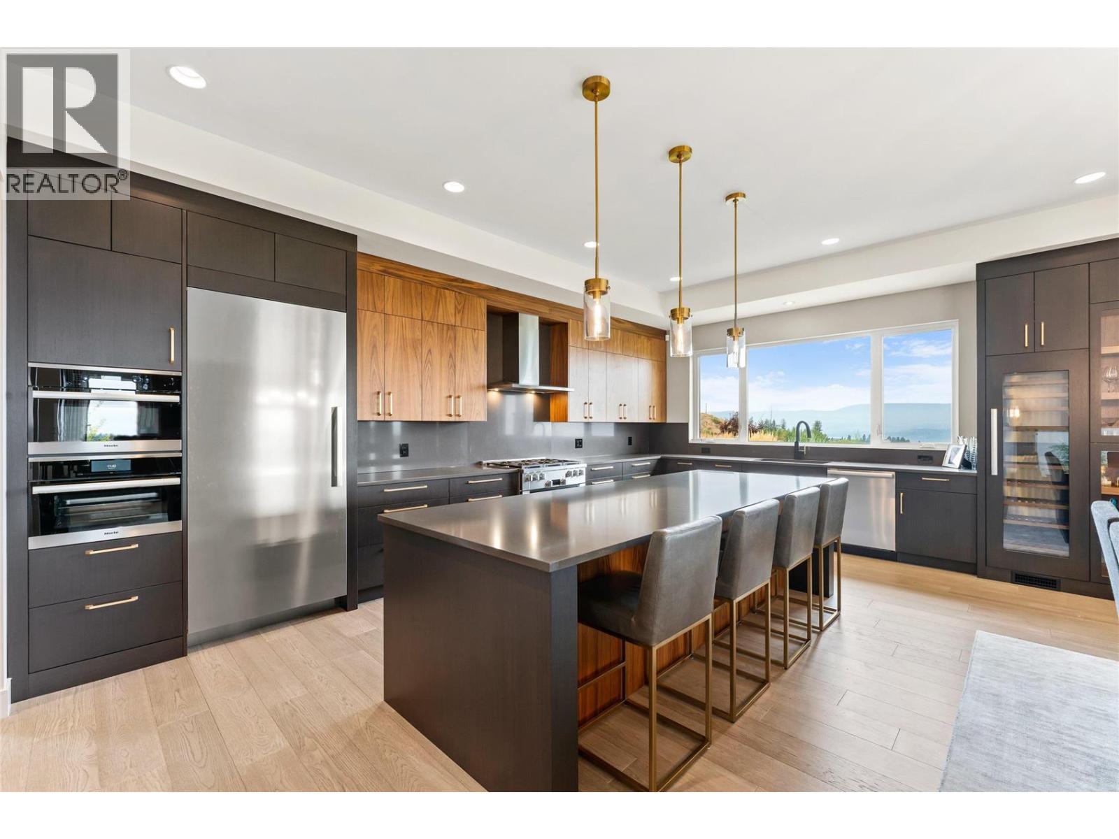 1645 Fawn Run Drive, Kelowna - Image 1