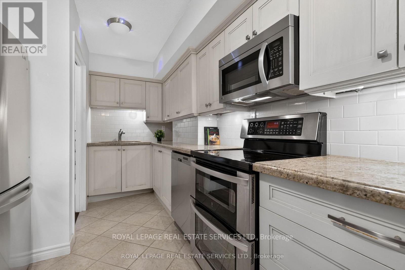 A03- 284 Mill Road, Toronto, ON photo 5