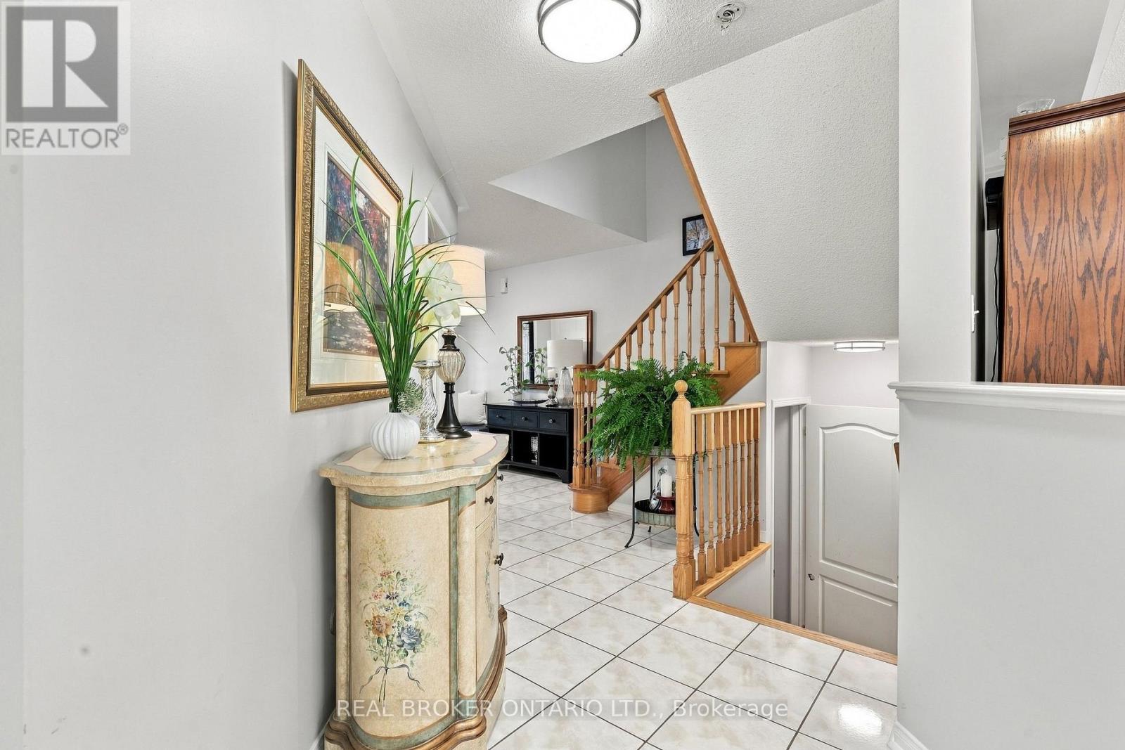 20 Kendra Court, Brampton, ON photo 4