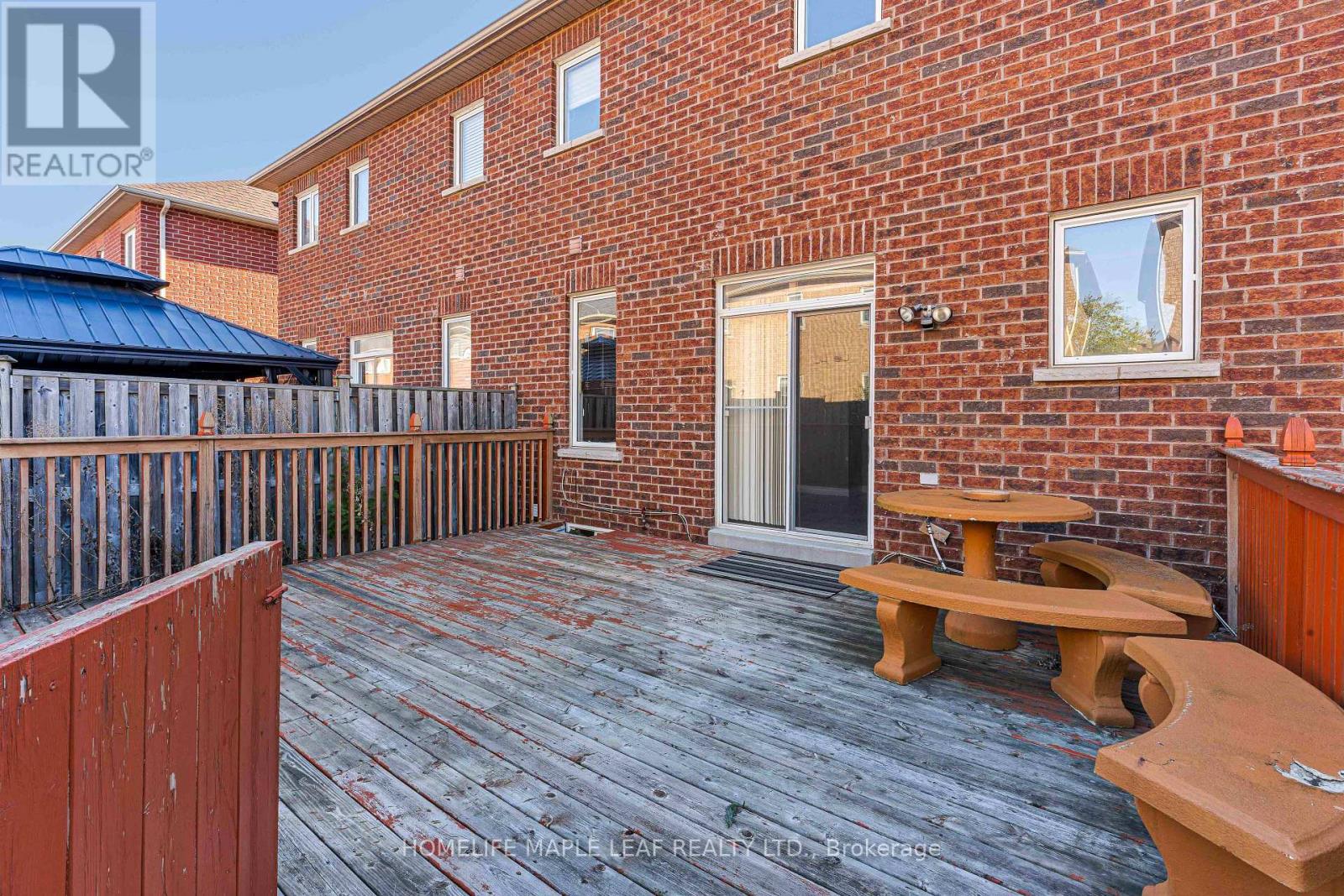 28 Vincent Street, Brampton, ON photo 43
