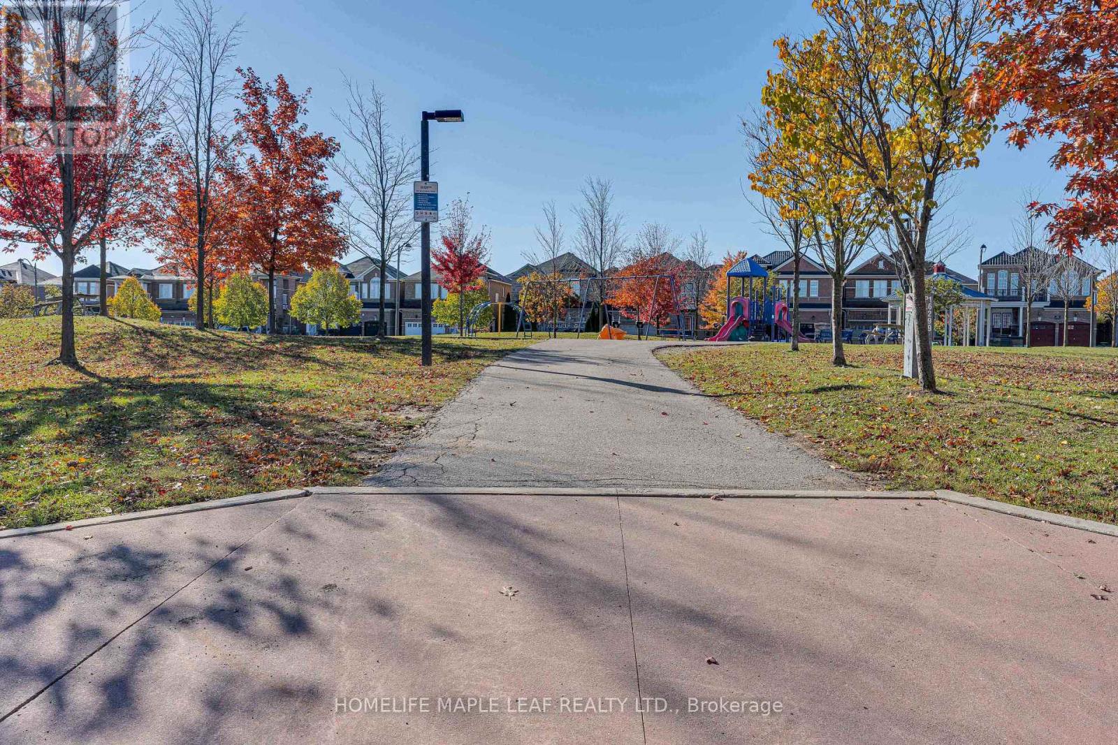 28 Vincent Street, Brampton, ON photo 47