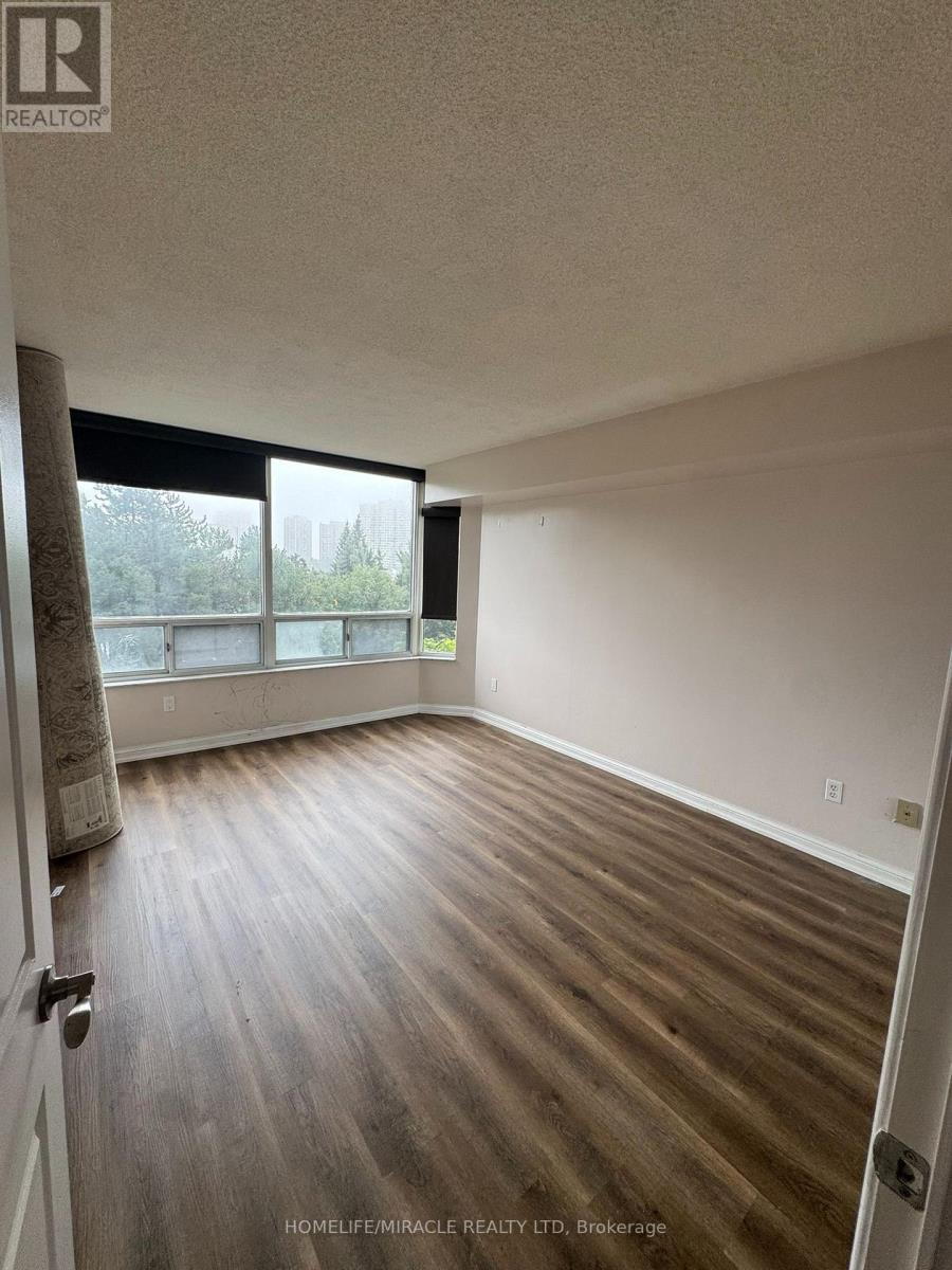 406- 24 Hanover Road, Brampton, ON photo 2