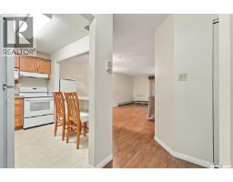 A - 351 Saguenay Drive, Saskatoon, SK S7K5T4 Photo 12