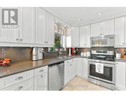 1007 Moorelands Crescent, Pickering, ON L1W3K3 Photo 14