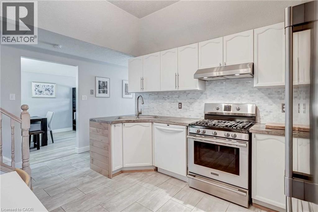 125 JELLY Street - 12
