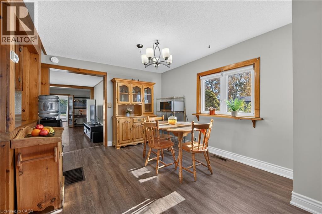 909 TAMARAC Street - 8