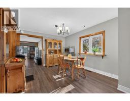 Primary Bedroom - 909 Tamarac Street, Dunnville, ON N1A2E5 Photo 8