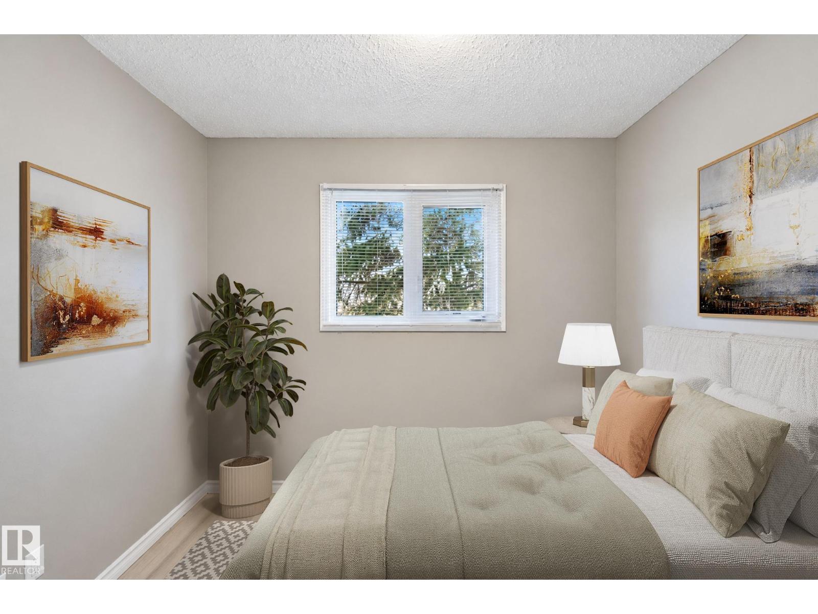 304 Spruce GL, City Centre — photo 24 of 30: Property photo