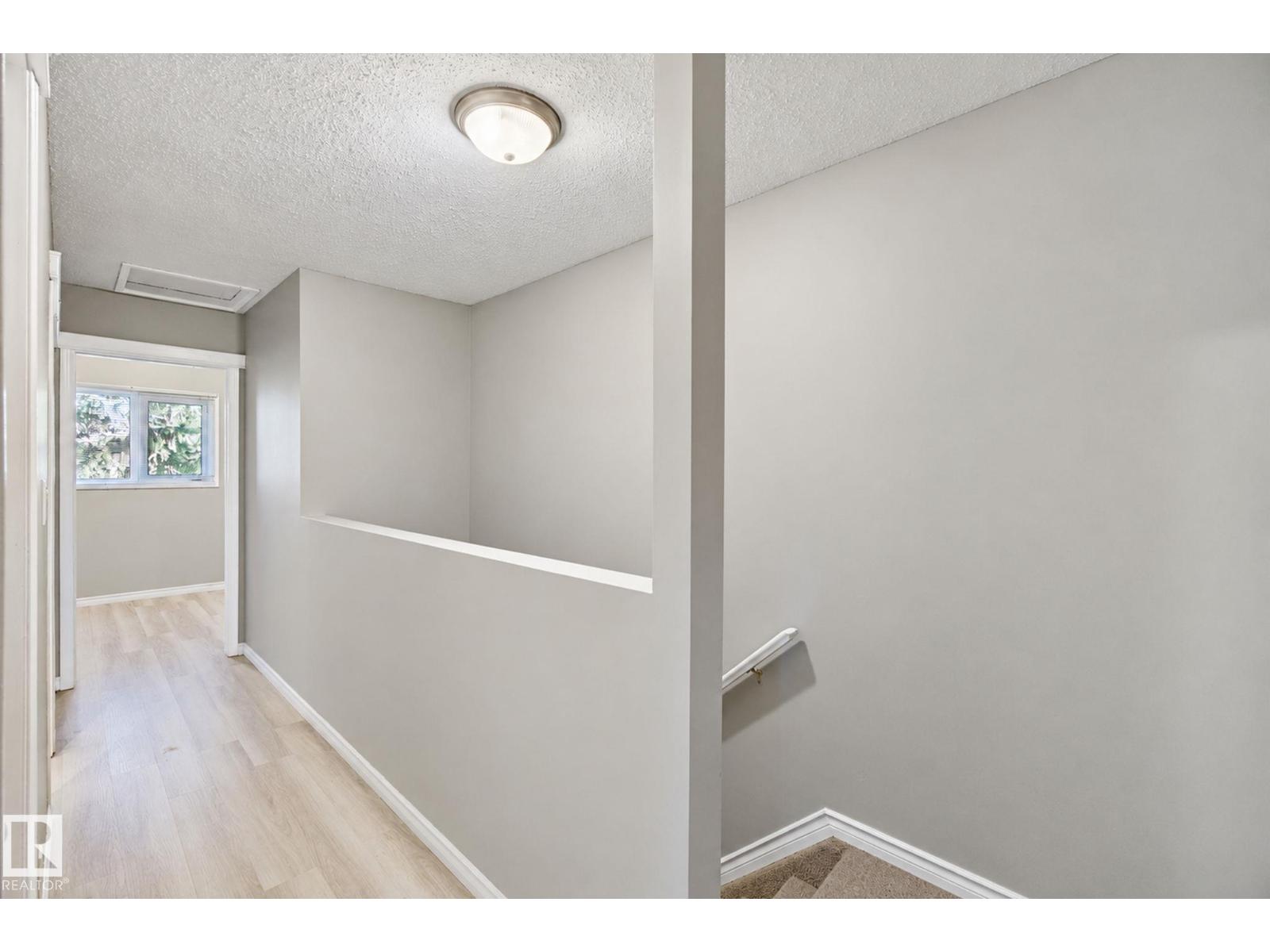 304 Spruce GL, City Centre — photo 19 of 30: Property photo