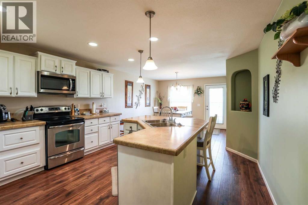 29 Chartwell Place SE, Medicine Hat — photo 10