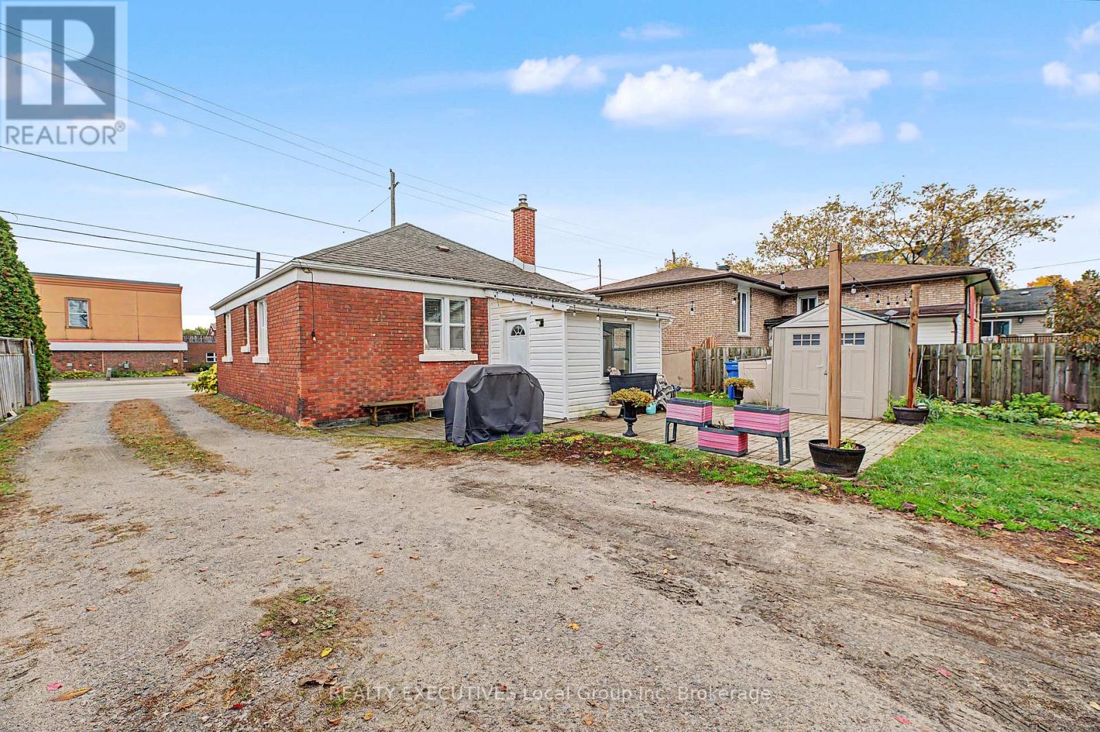 1778 CASSELLS STREET - 40