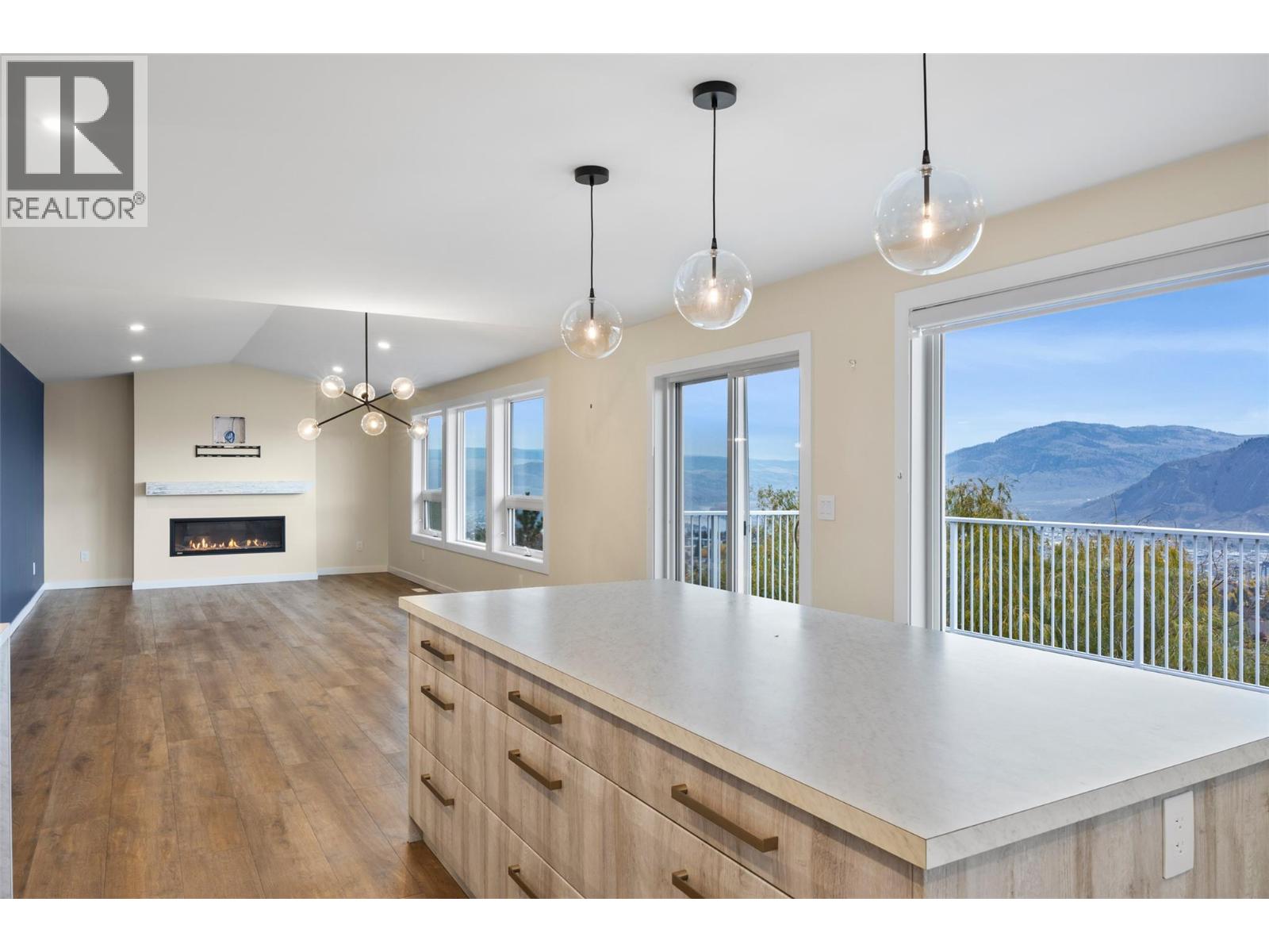 318 Gleneagles Drive - 10