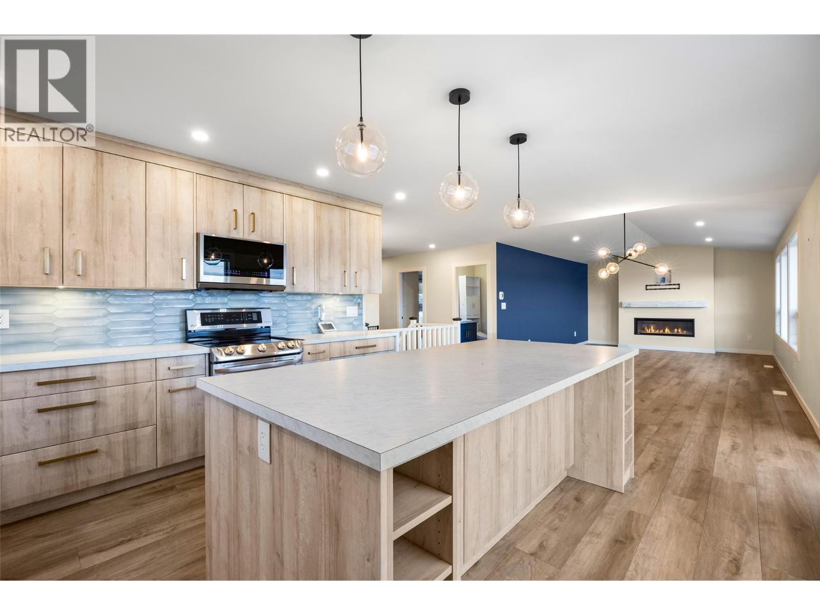 318 Gleneagles Drive - 12