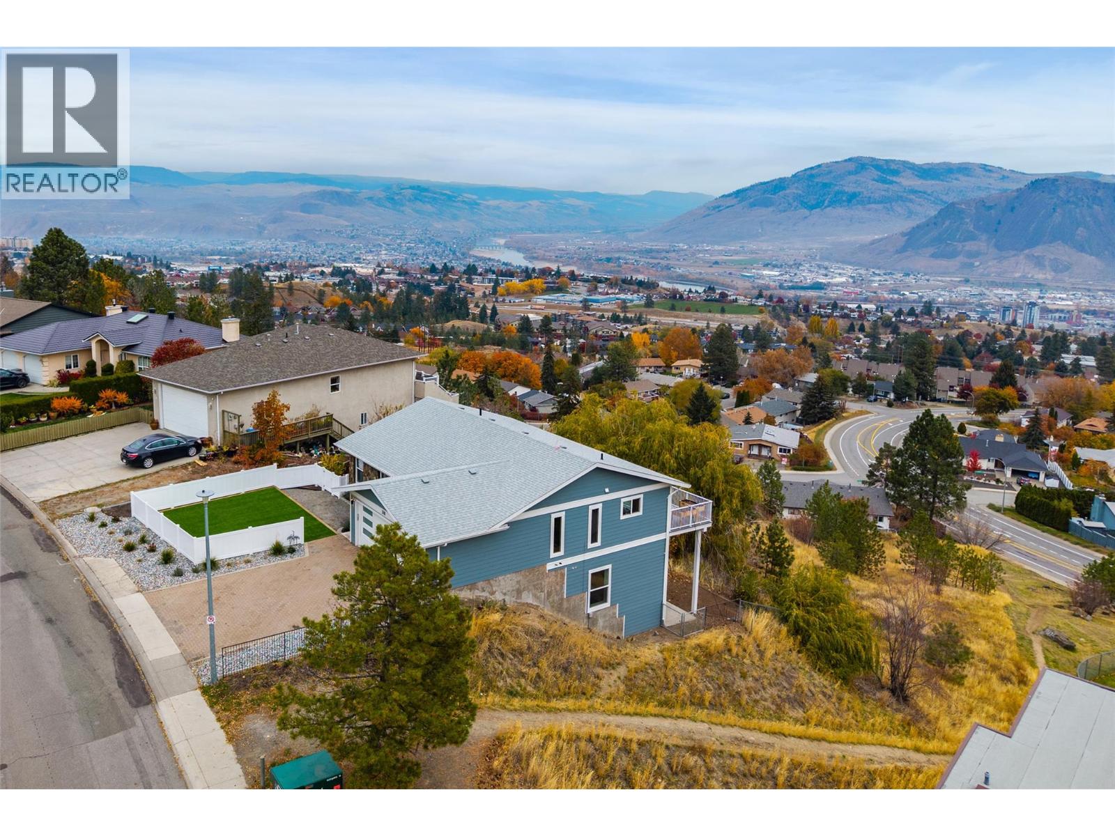 318 Gleneagles Drive - 4