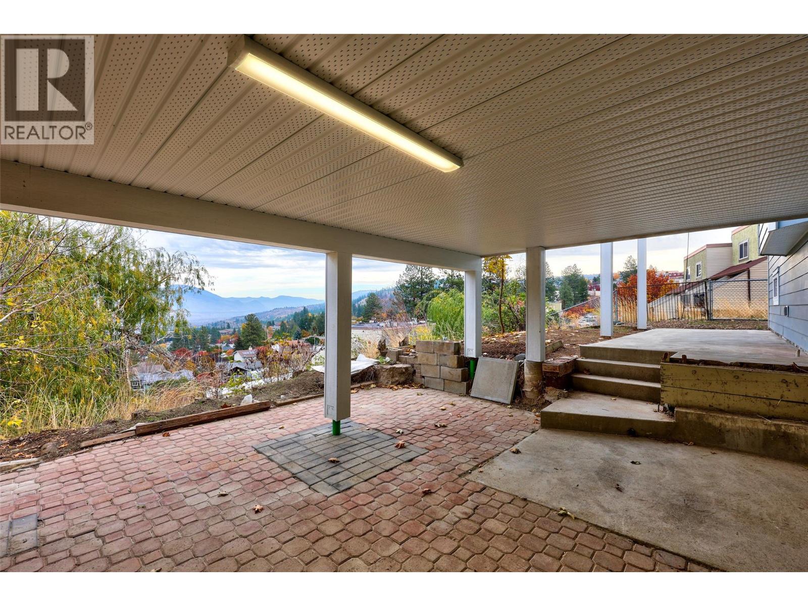 318 Gleneagles Drive - 58