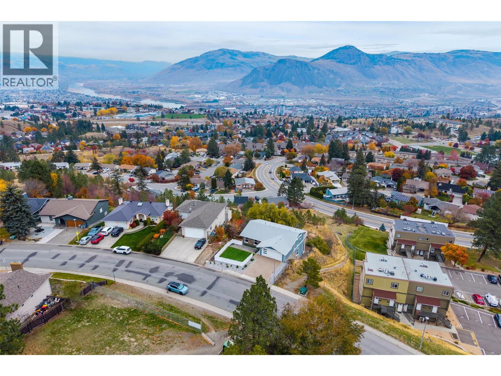 318 Gleneagles Drive - 65